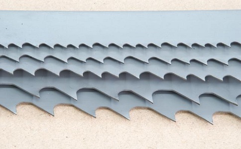 门头沟带锯床上的钢丝刷，对于带锯条的重要性